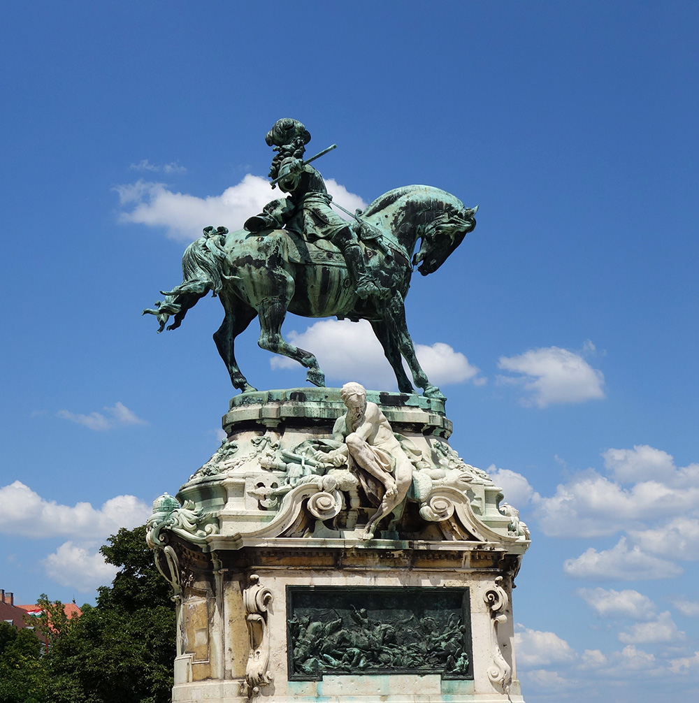 hongrie budapest chateau statue