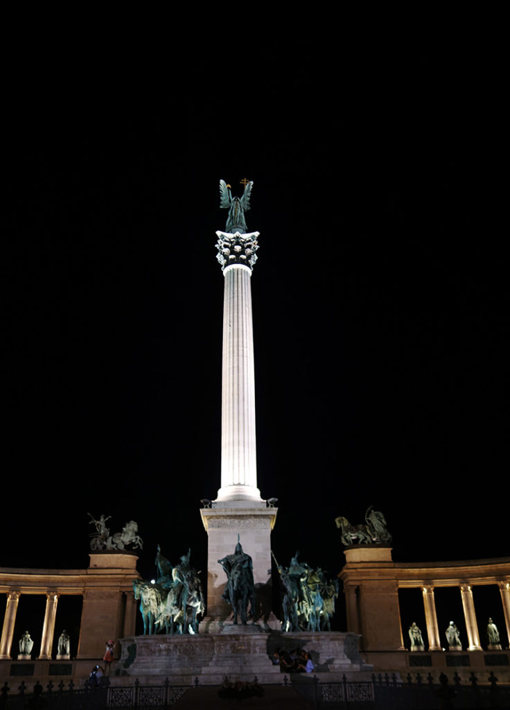 hongrie budapest place des heros monument du millenaire