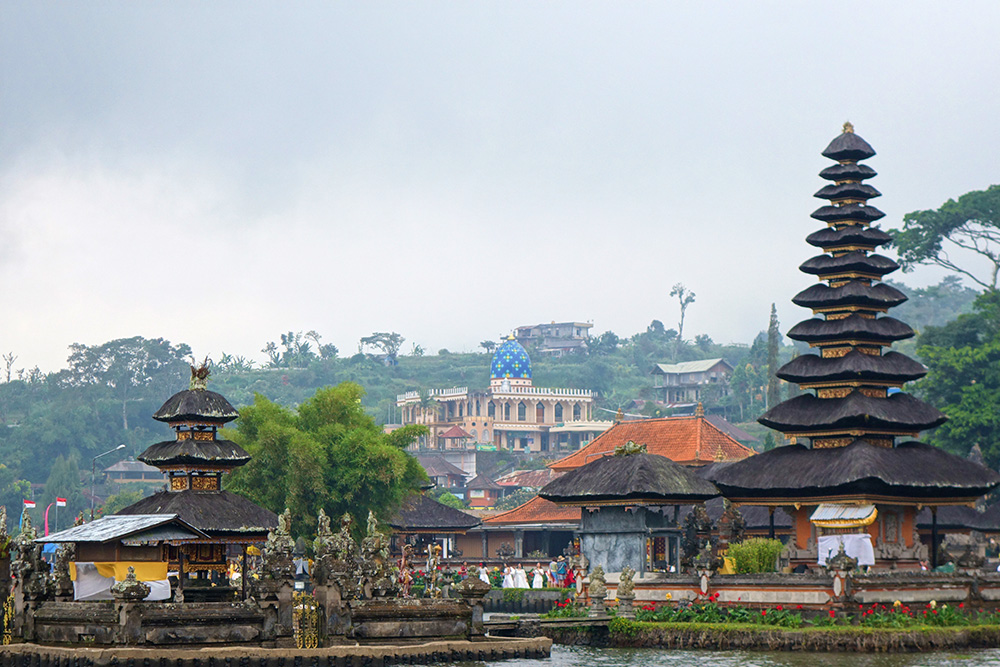 indonesie bali ulun danu beratan temple lac