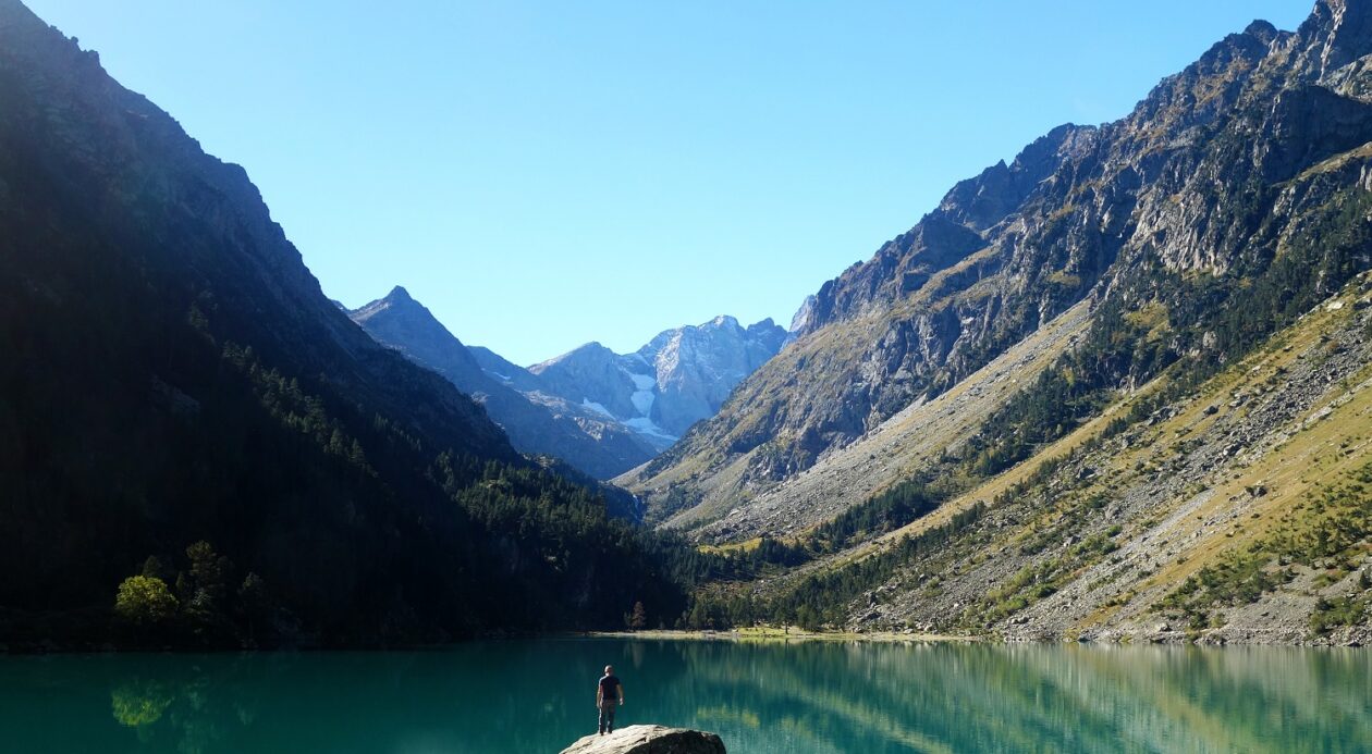 À la découverte du Lac de Gaube, le plus beau lac des Pyrénées!