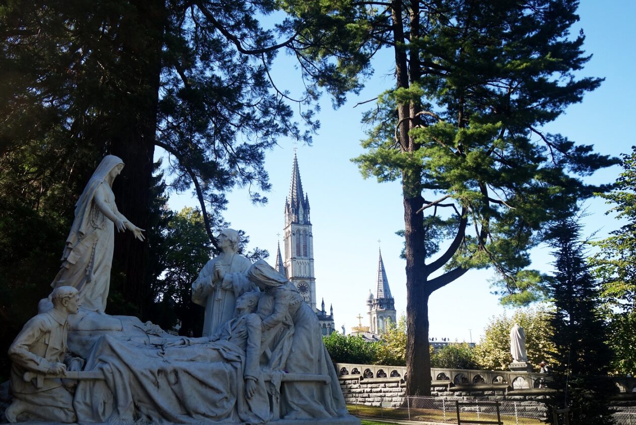 Visiter le Sanctuaire de Lourdes