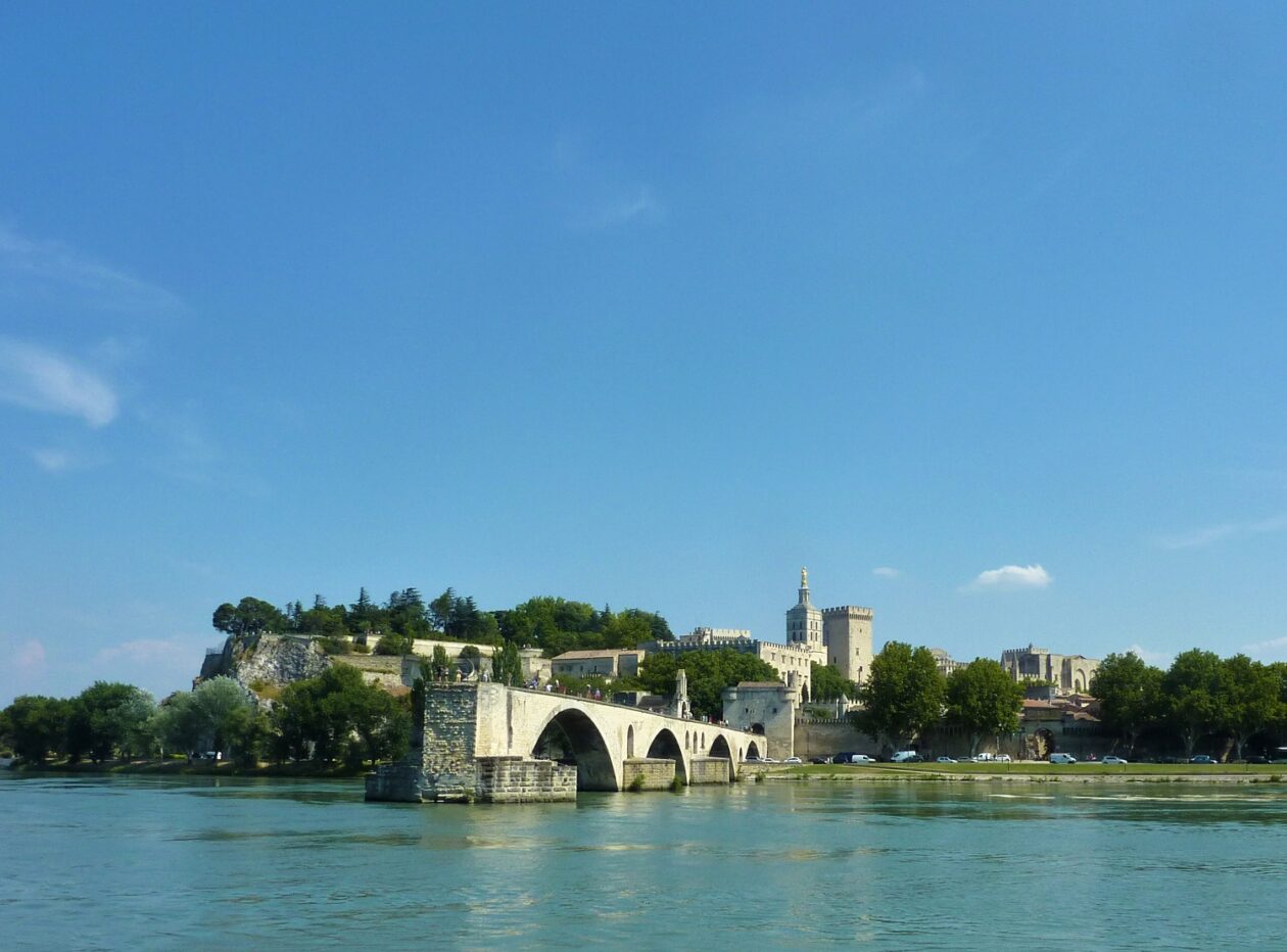 Découvrir la belle cité d’Avignon