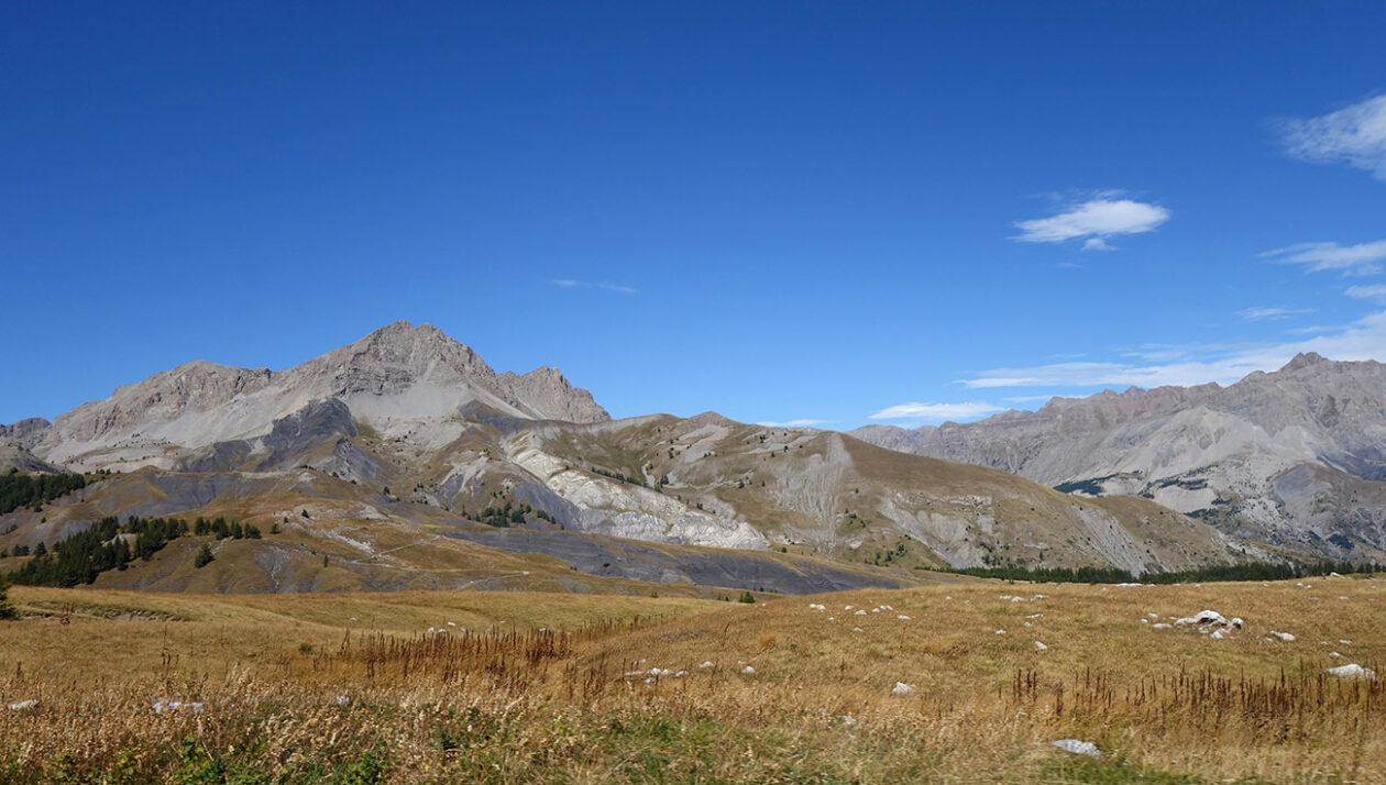 La belle route du Col des Champs à Colmars